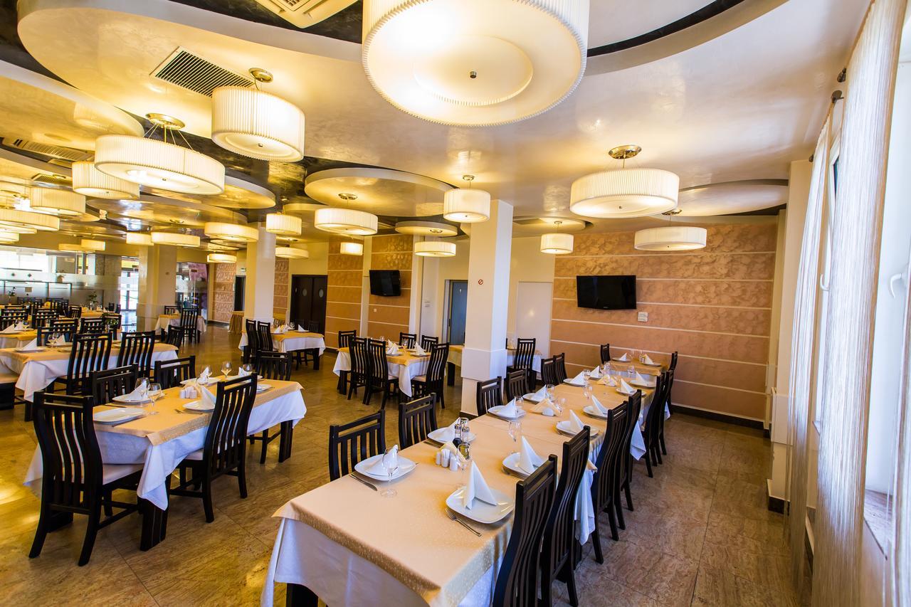 Hotel Grandis Apulum Mioveni 外观 照片
